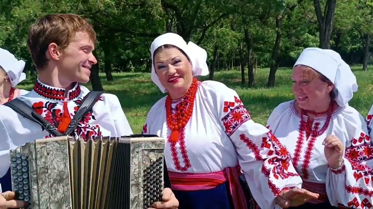 ЗАСПІВАЙМО ПІСНЮ ВЕСЕЛЕНЬКУ. Музичний фільм