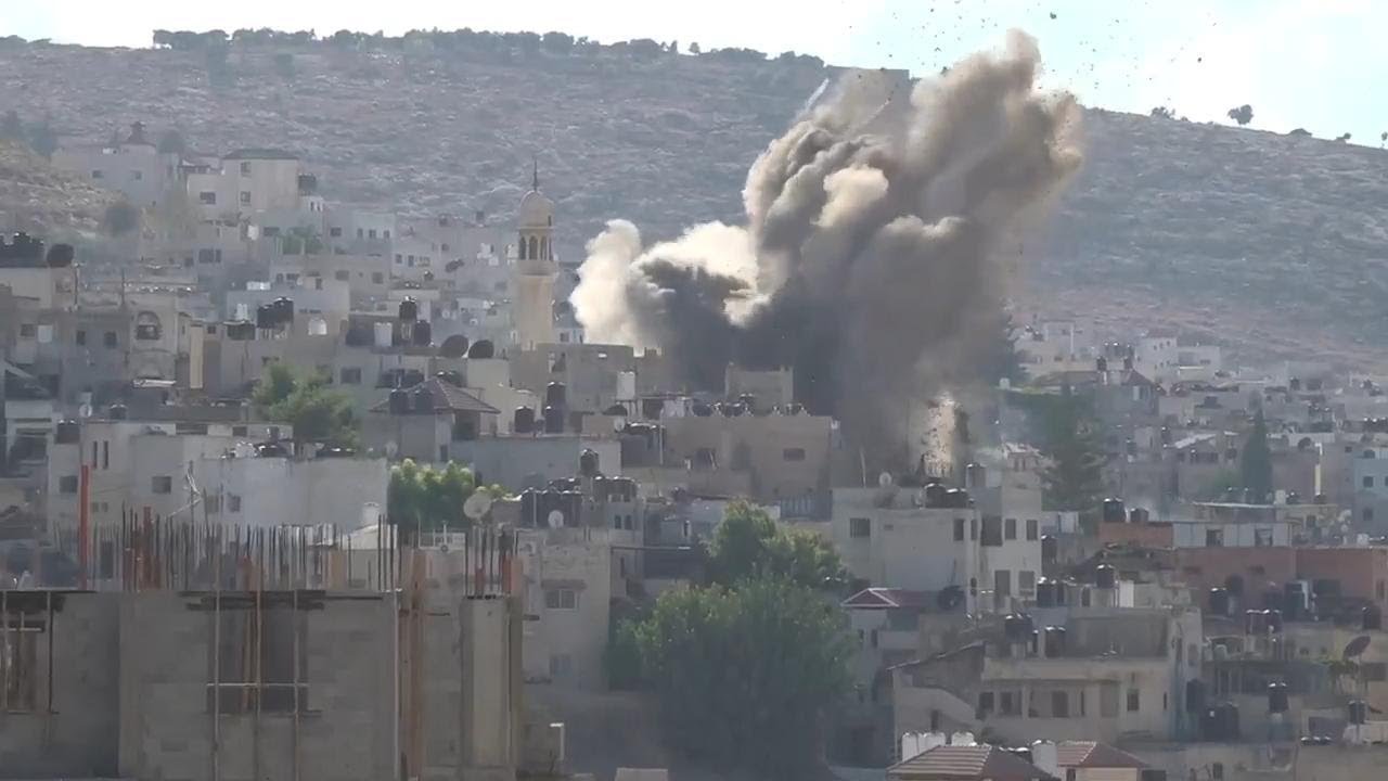 Explosion in Jenin's refugee camp as Israel carries out operation in the West Bank