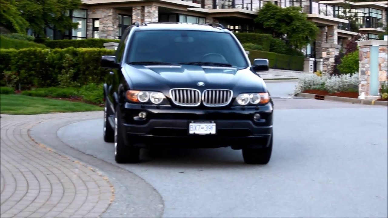 2006 BMW X5 4.8is Start Up, Revs, Acceleration