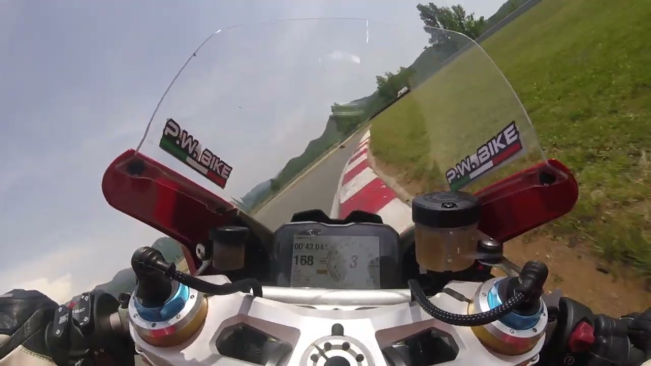 rijeka 7/5/2023  panigale v4  1.34.308