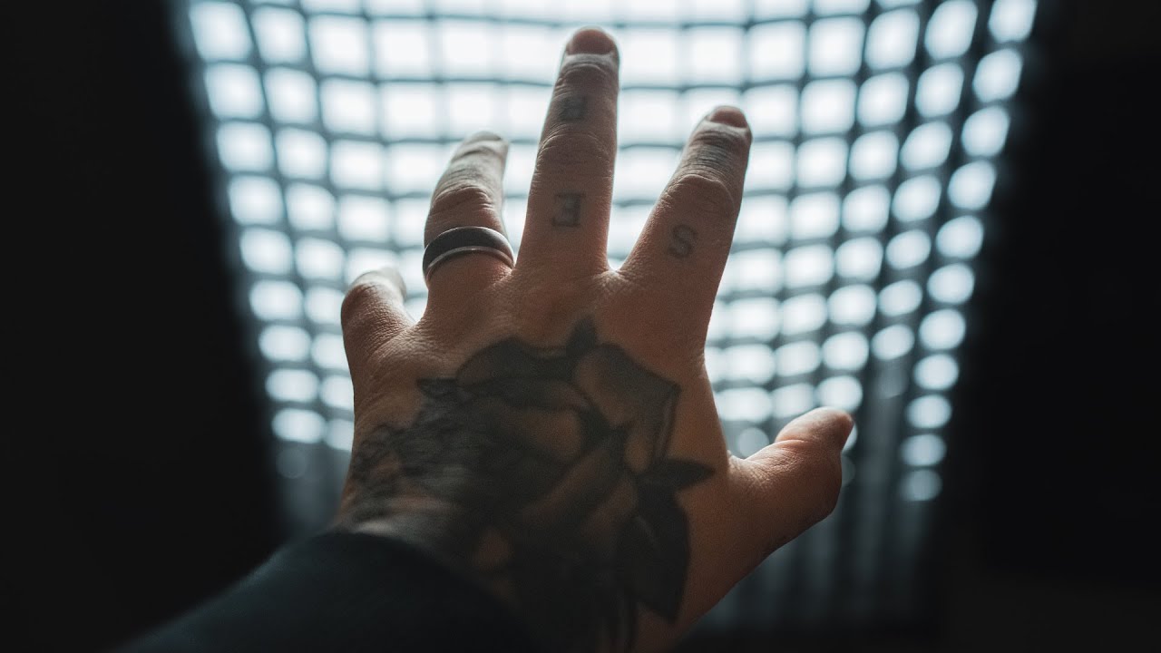 What Is Fill & Negative Fill? | EASY Tips For Cinematic Lighting