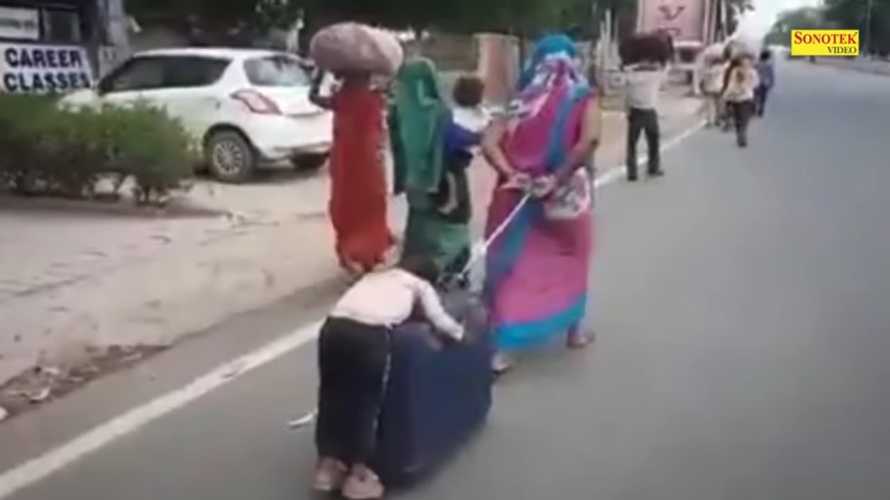 लॉकडाउन में बना मजदूरों के ऊपर देश का सबसे दर्द भरा गीत सुनकर आंसू आ जायेंगे