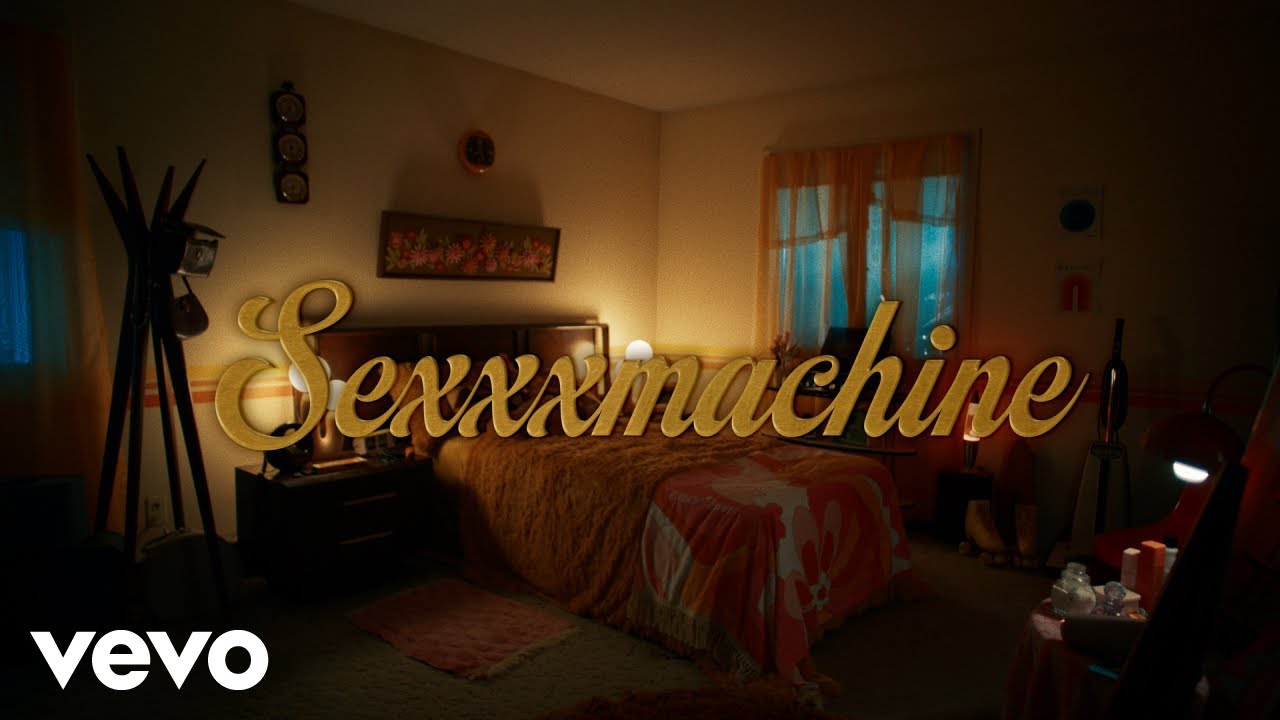 Rauw Alejandro - SEXXXMACHINE (Official Lyric Video)