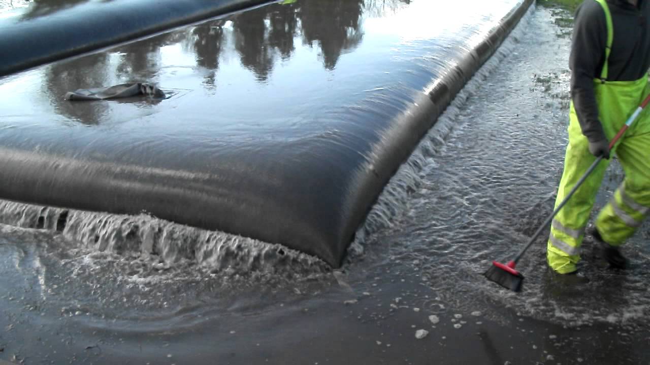 Phyllis Court Silt Pumping into De-Watering Bags