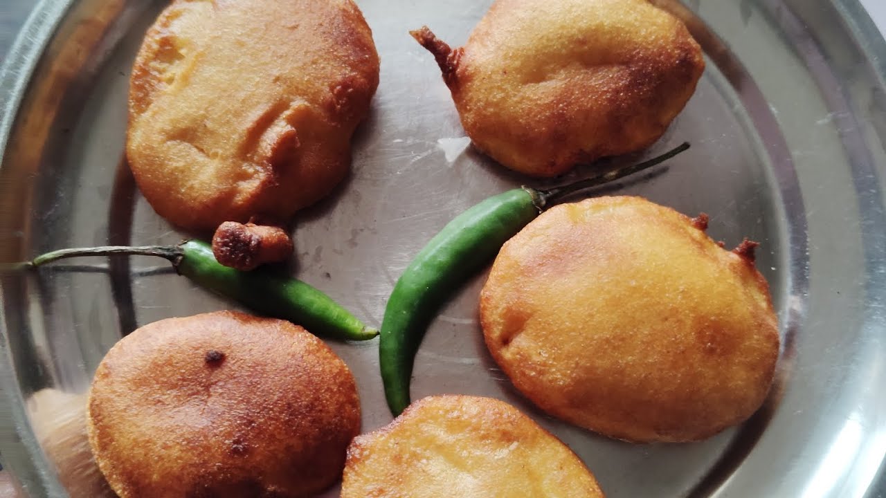 Aalu ke pakode #food #cooking #subscribe 🙏🙏