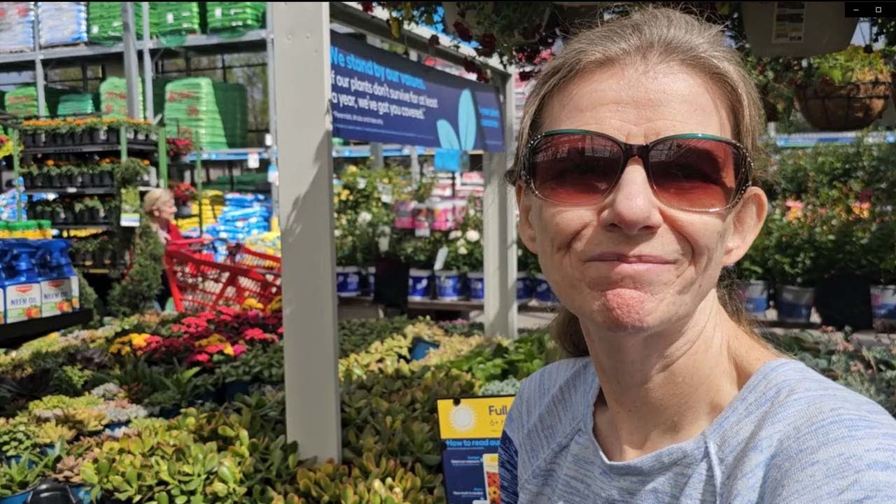 Безумный шопинг в садовом центре: Растительный рай для души! 🌿🌼 Shopping Spree at the Garden Center