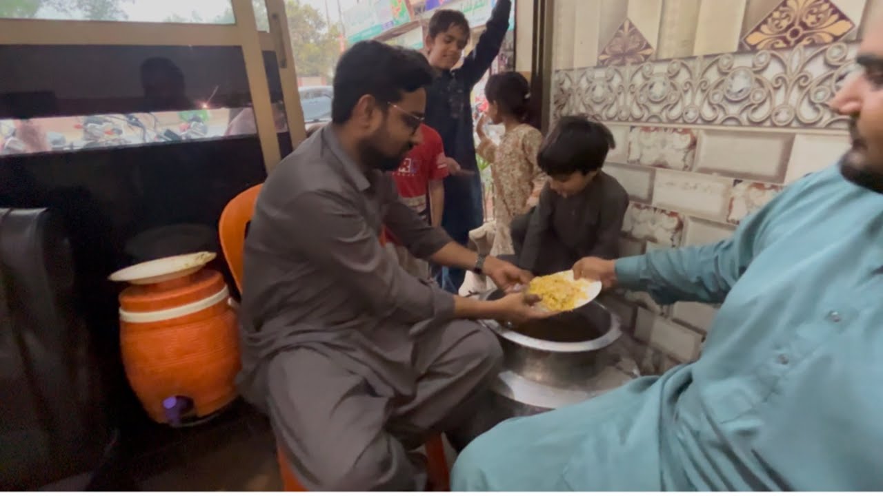 Biryani Ki Daag Sa Bachon Ki Iftari 