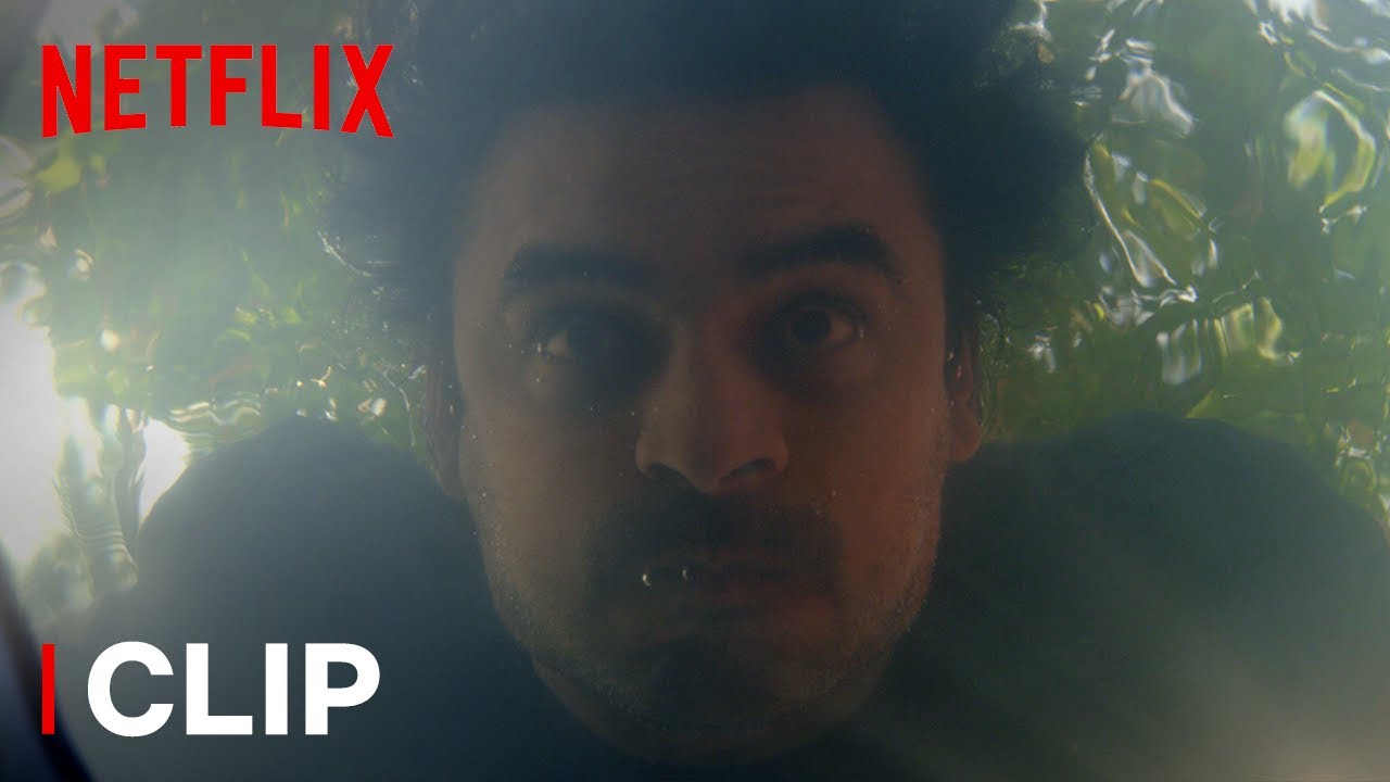 Товино Томас узнаёт о своих суперспособностях | Minnal Murali | Netflix India