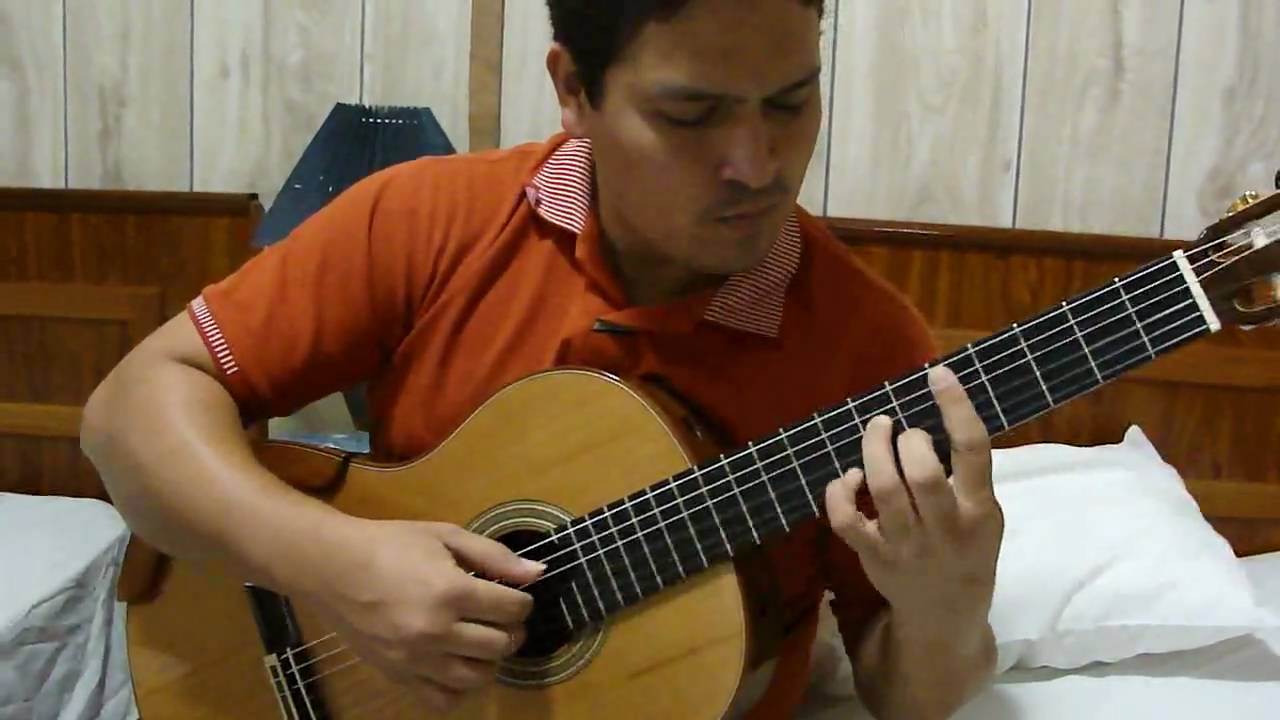 Jose Luis Lara plays Viajera del Rio by Manuel Yánez