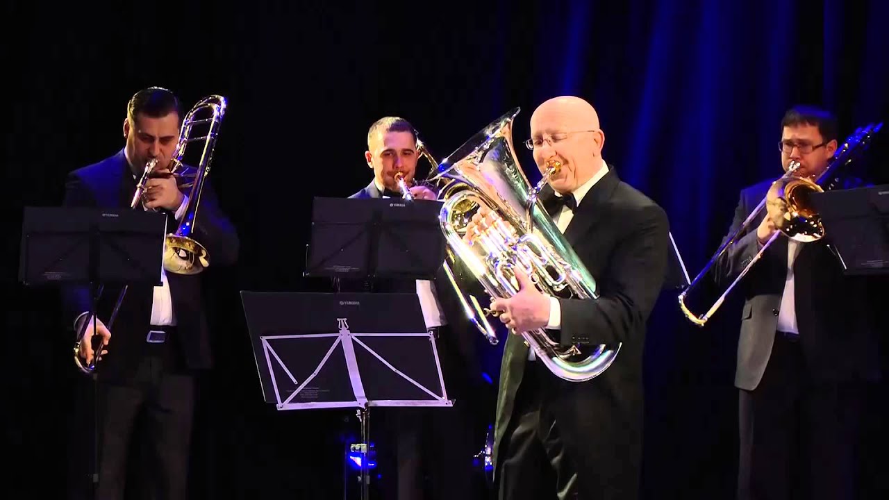 Brandt Brass end Stеven Mead 
