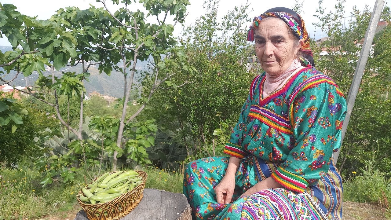 Seksou di vawen : Plat traditionnelle kabyle Facile à Faire Préparer Par Ma Mère