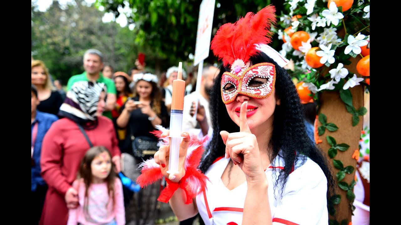 Adana'da 1,5 milyon kişi Portakal Çiçeği Karnavalı'yla coştu