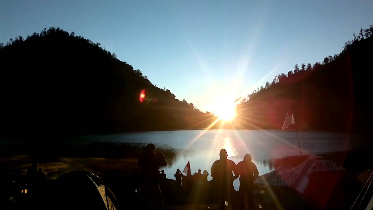 Detik-detik sunrise ranu kumbolo