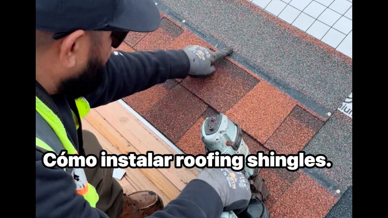 Cómo instalar roofing shingles. 