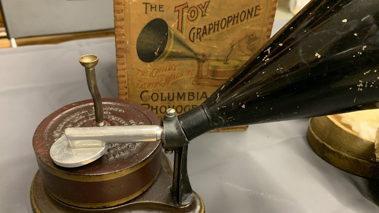 Early Columbia Toy Graphophone Phonograph Disc Record