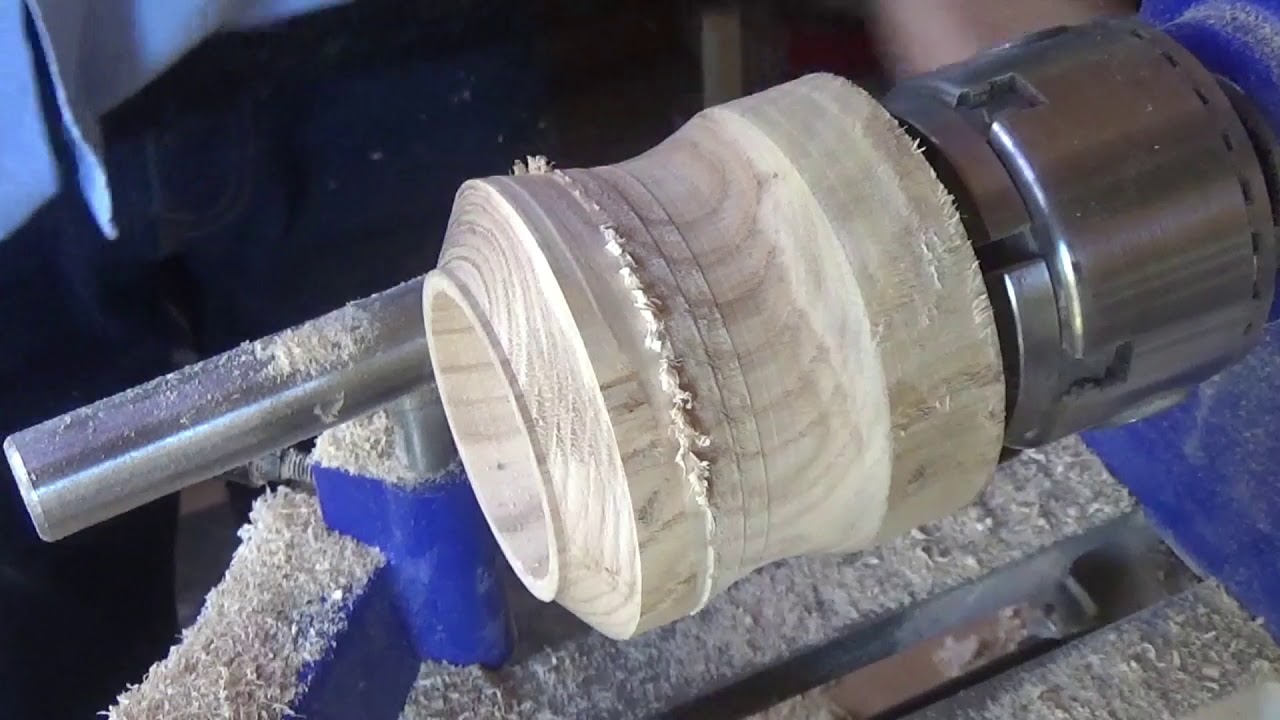 Woodturning at 54a.#157 Sweet Chestnut tealight holder.