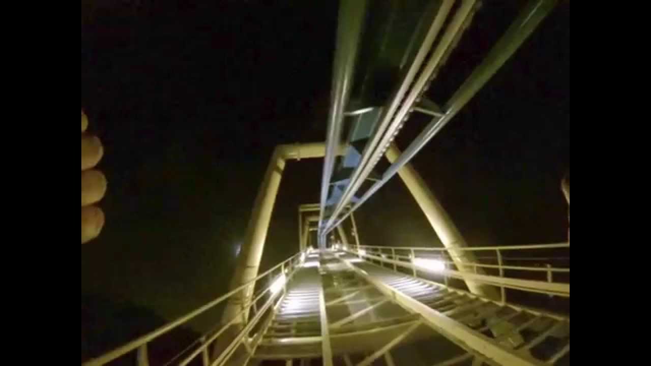 OzIris, parc Asterix de nuit