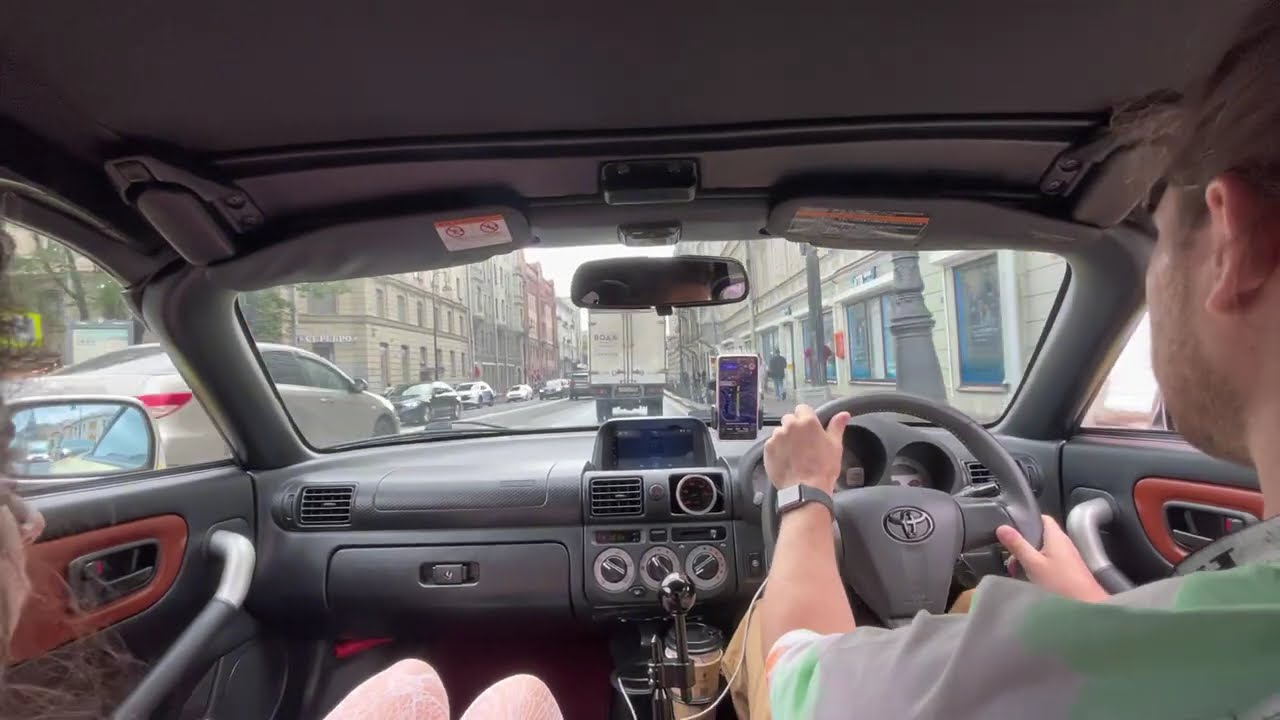 Drive on Saint-Petersburg.