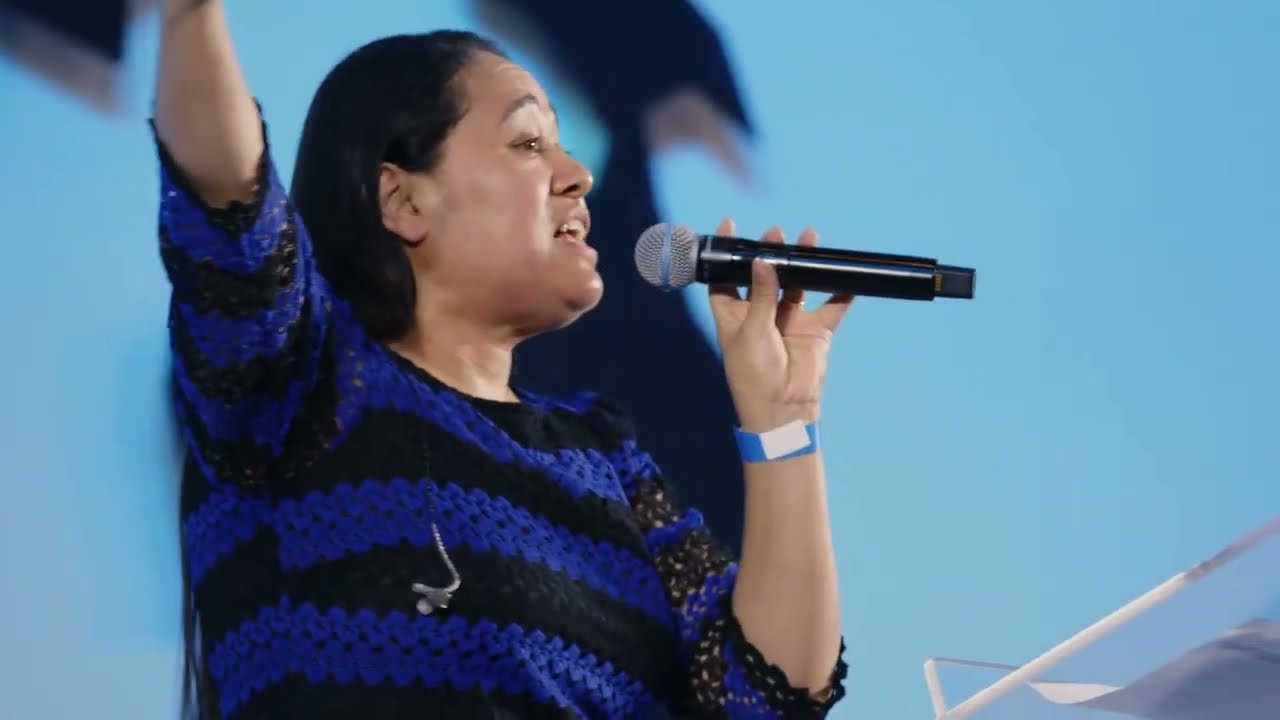 Ângela Gonçalves – A Glória Sobe a Deus | Celebra Povos Sul | MC Music