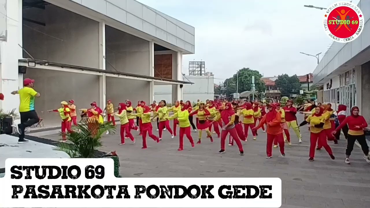 Senam Diamove Bersama STUDIO 69 PASARKOTA Pondok gede Bekasi... 