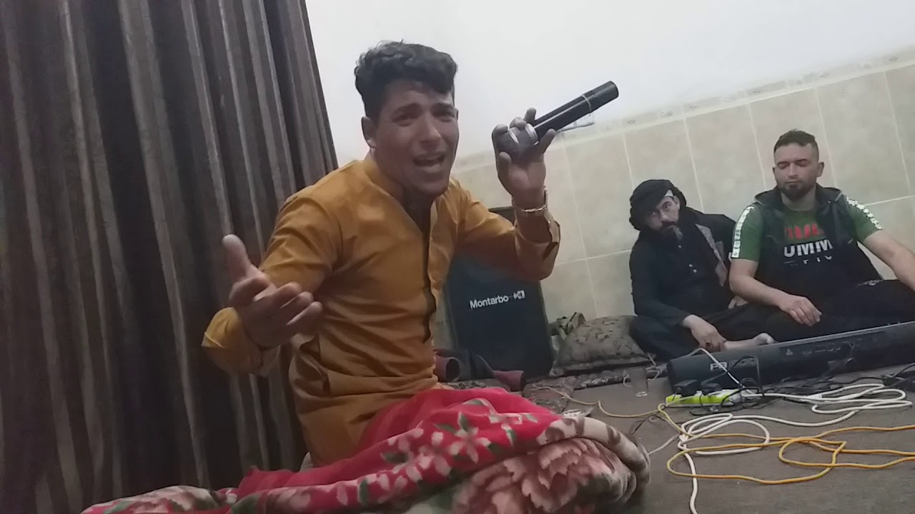 الفنان محمد الموسى صاحب الصوت الذهبي