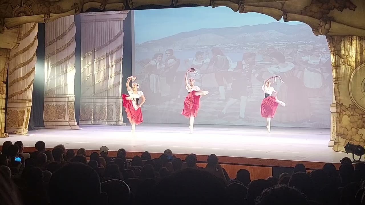 Itália  - Coreografia Grand Tarantella  - Studio de Ballet Juliana Maciel 