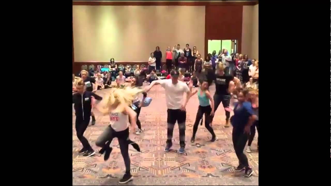 Chloe Lukasiak SLAYING A Hip Hop Combo At VIP Dance Events !