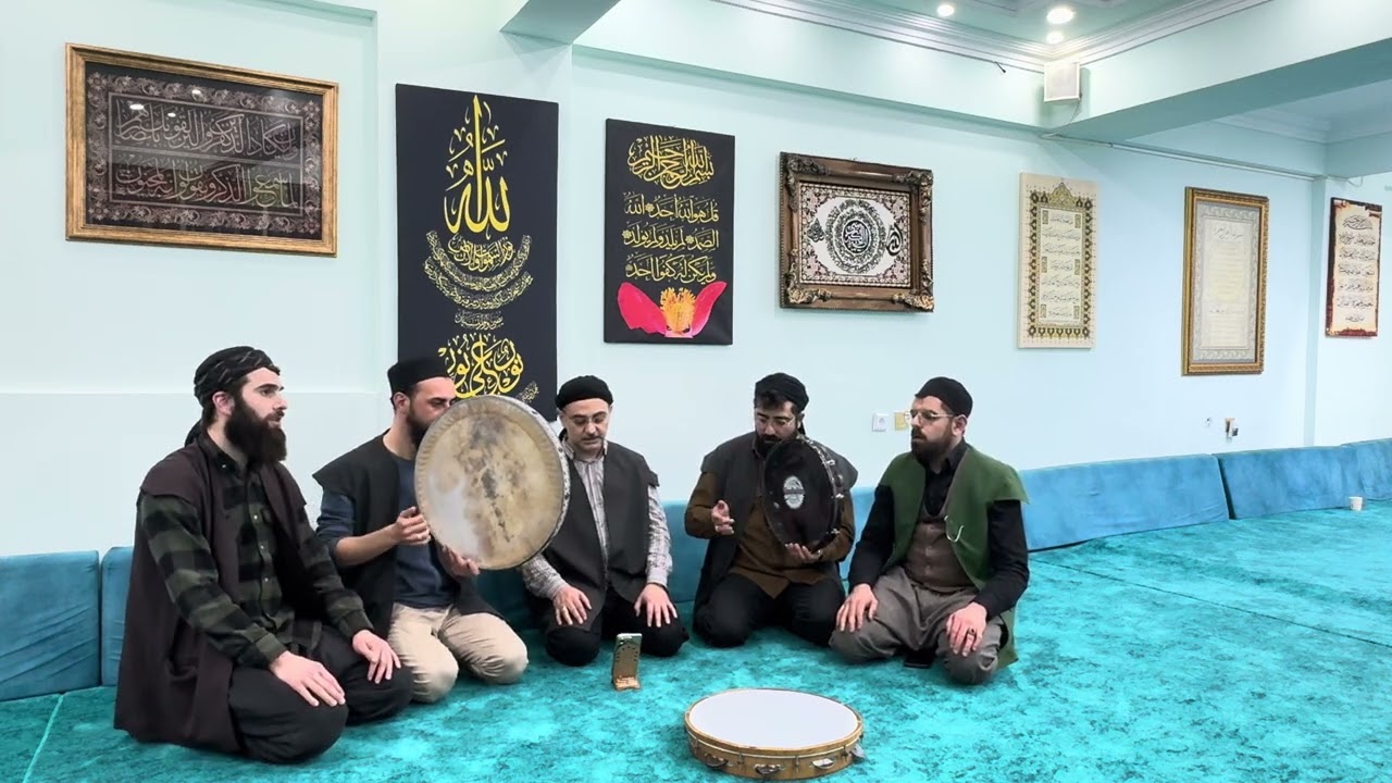 Bir münevver devran gördüm rufailer tekkesinde