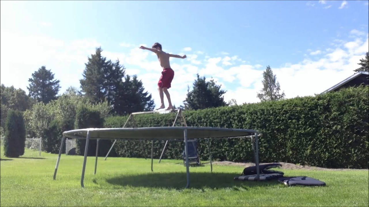 BACKFLIP 540 LANDED ON GARDEN TREMPOLINE!