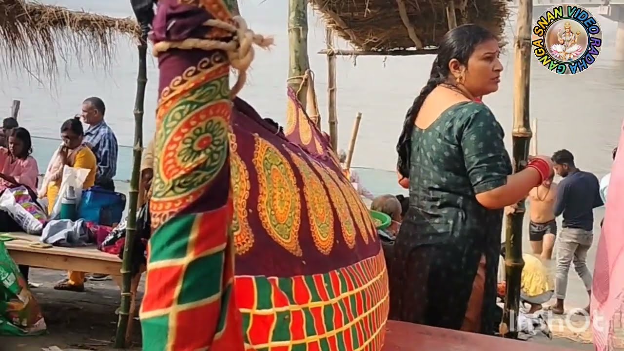 Ganga snan video today #viralreels #ganga #gangasati #gangaaarti #vlog #vtuber #travel #hinduprayer 
