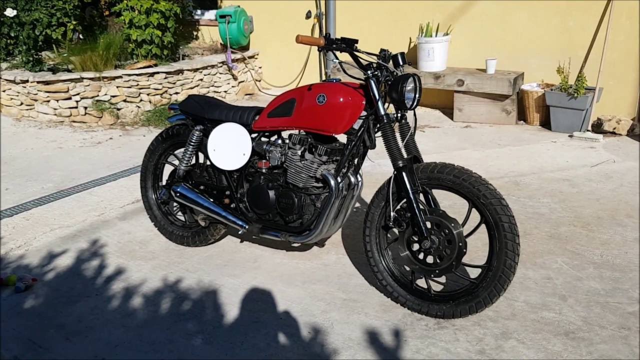 400 XJ Bratstyle