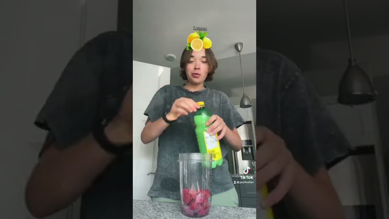 Filter controls what I put in my smoothie bowl #shorts