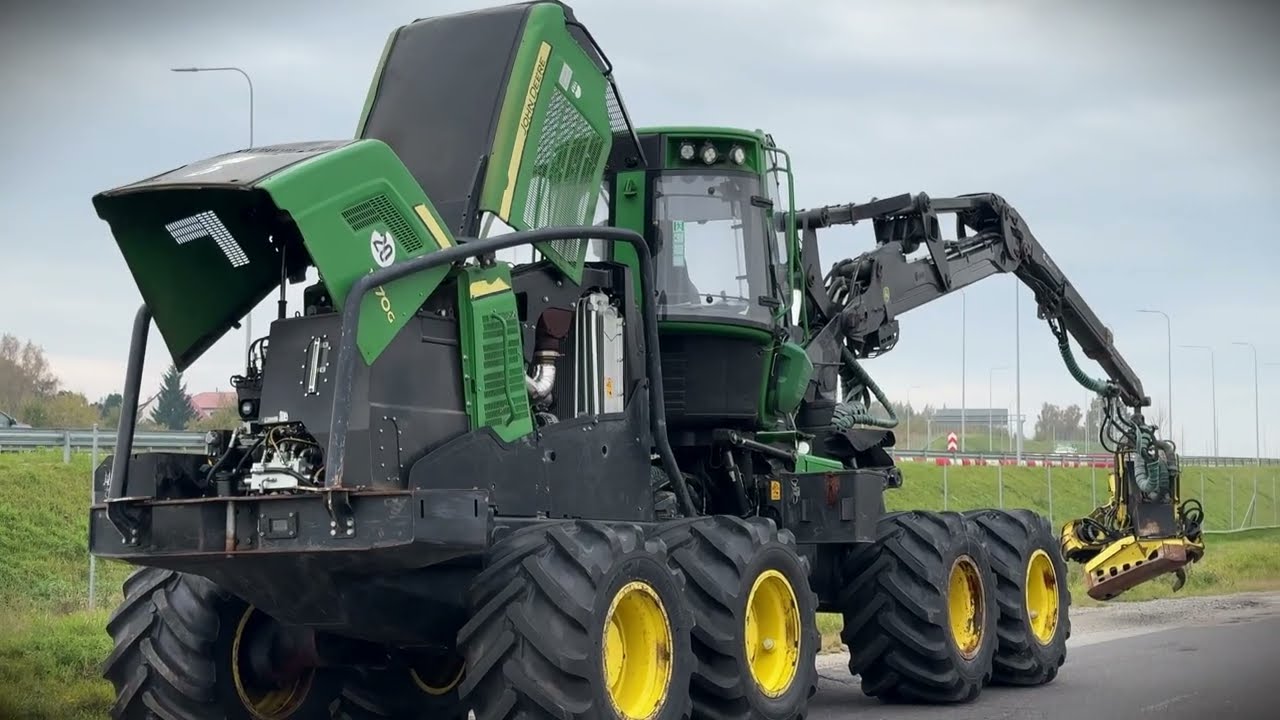 AUKCJA HARVESTER JOHN DEERE 1270G