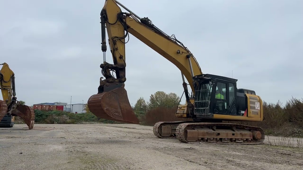Used Tracked Excavator 2018 Caterpillar 330 FLN| equippo.com |