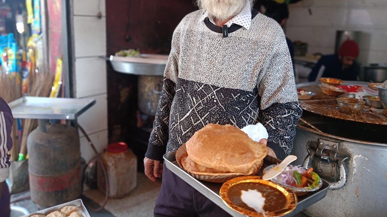 50 Saal Se Uncle khila Rahe Hai Delhi Mein zayake vala Lahori Nashta😋।‌ पाकिस्तान पूरी दिल्ली में 😋