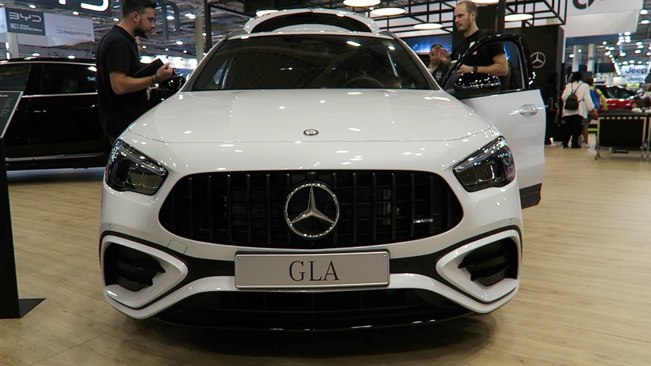 Новый Mercedes GLA 35 AMG 2026 года — экстерьер и интерьер.