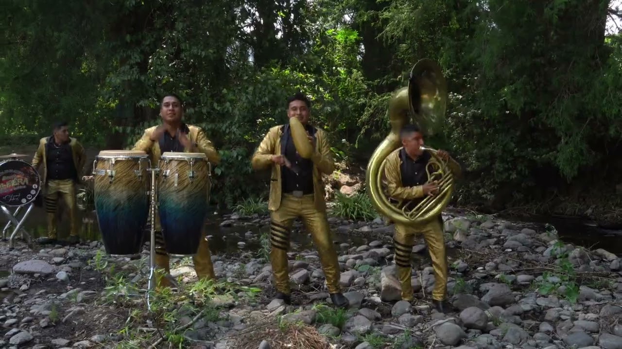 JULIA | EN VIVO | BANDA LA FIERA