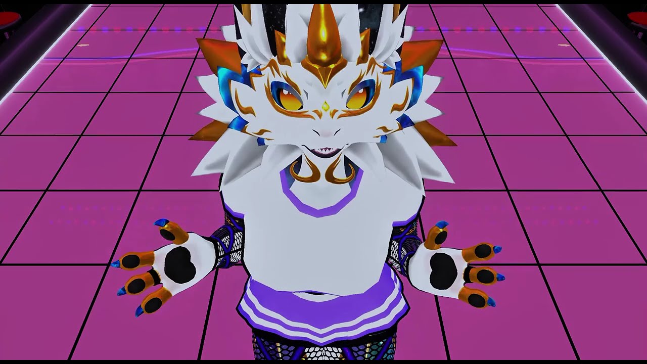 VRChat Furry: Симпл димпл поп ит сквиш M&A, Бэтси