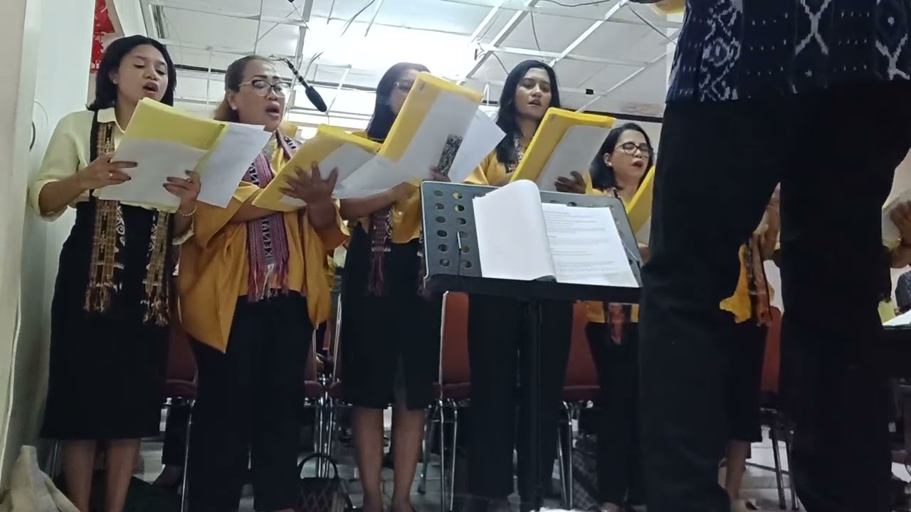 Peziarah  Pengharapan - Hymne Yubileum 2025 Floressa Choir Jagakarsa (@abbehuwa1514 )