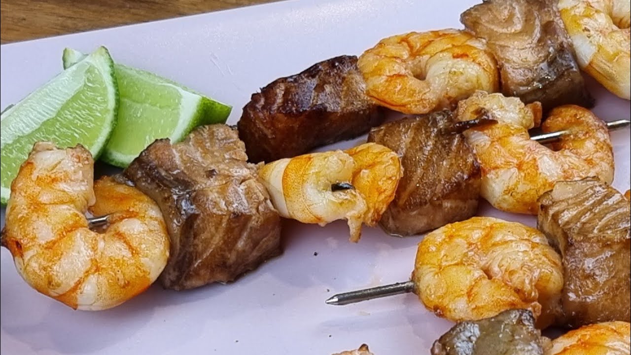 BROCHETAS de salmón y langostinos en la FREIDORA DE AIRE// Riquísimas y SALUDABLES🦐🐟