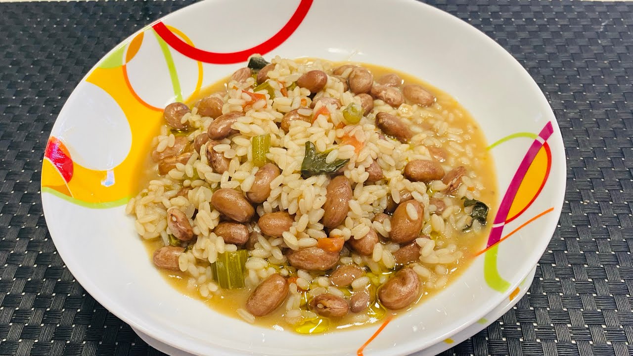 Riso e fagioli. Pochi e semplici ingredienti per un primo piatto saporito e nutriente!