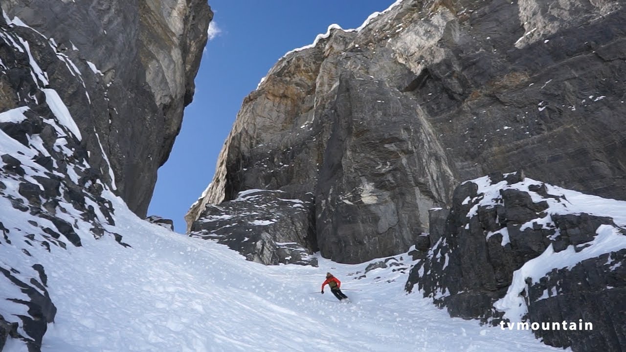 Couloir de la Mitraille Pointe d'Anterne Chaîne des Fiz Haute-Savoie ski de randonnée pente raide