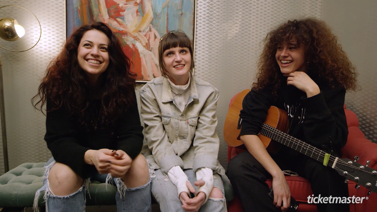 Go Behind the Scenes with MUNA