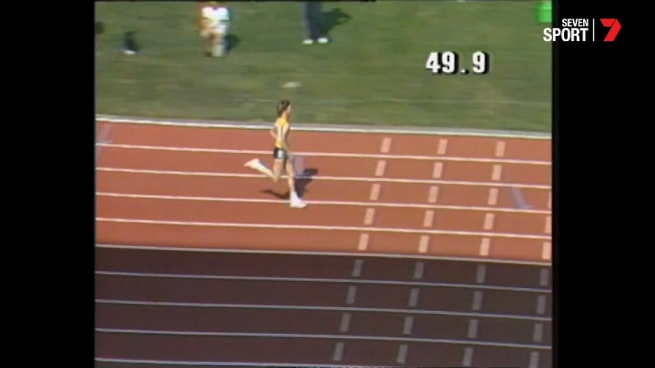 1982: Raelene Boyle's 400m win