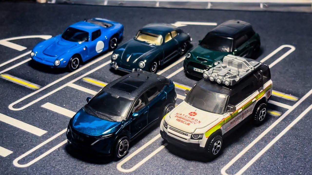 Matchbox Moving Parts 2025, набор из 4 штук! Много синего цвета и длинный Land Rover!