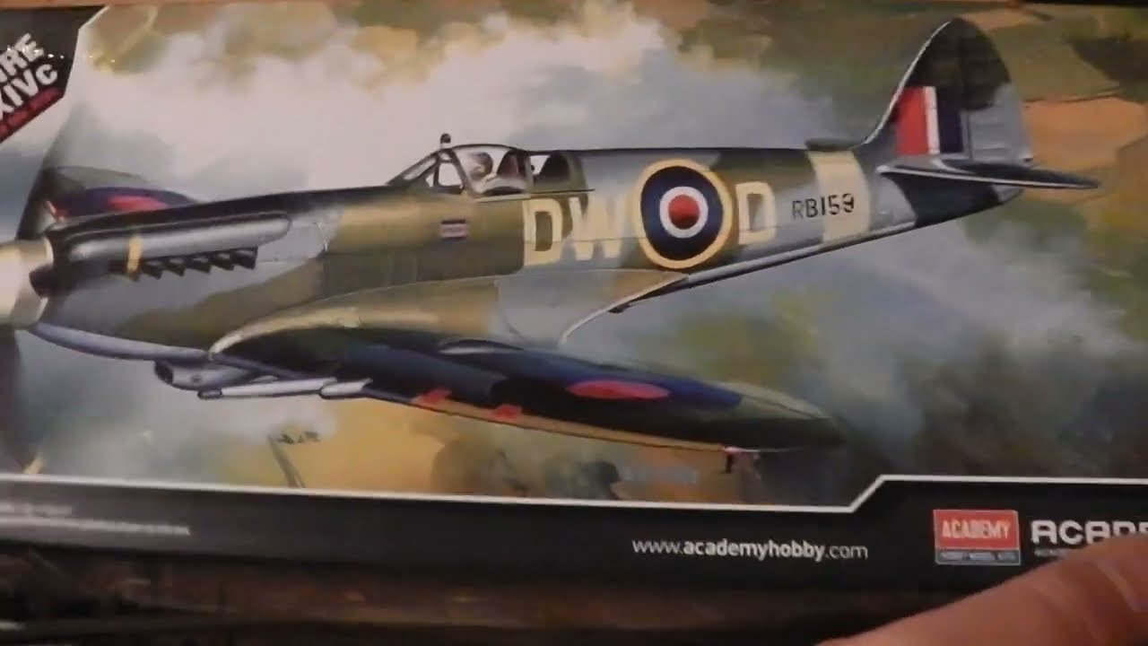 A look at the Spitfire Mk.XIVc from Academy in 1:72 scale