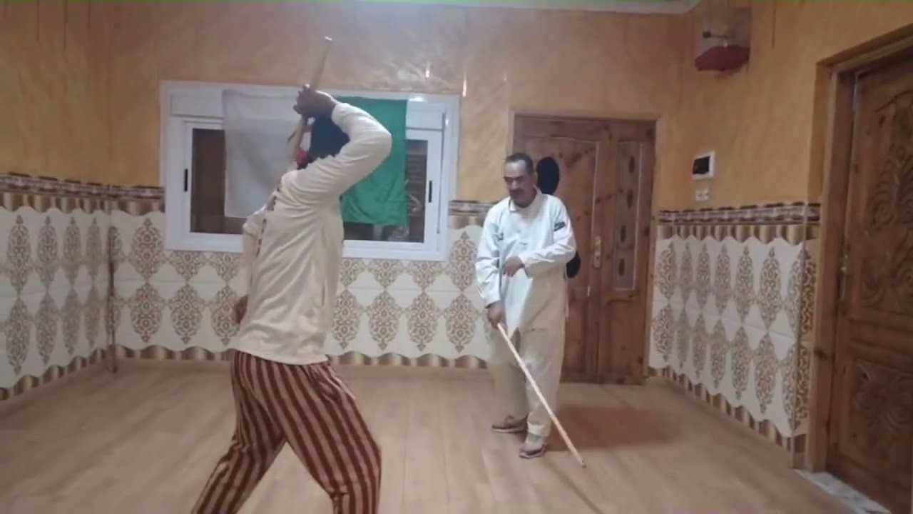 العصا التقليدية مع الشيخ نورالدين الغالمي أطال الله عمره Algérien Combat Stick Oran