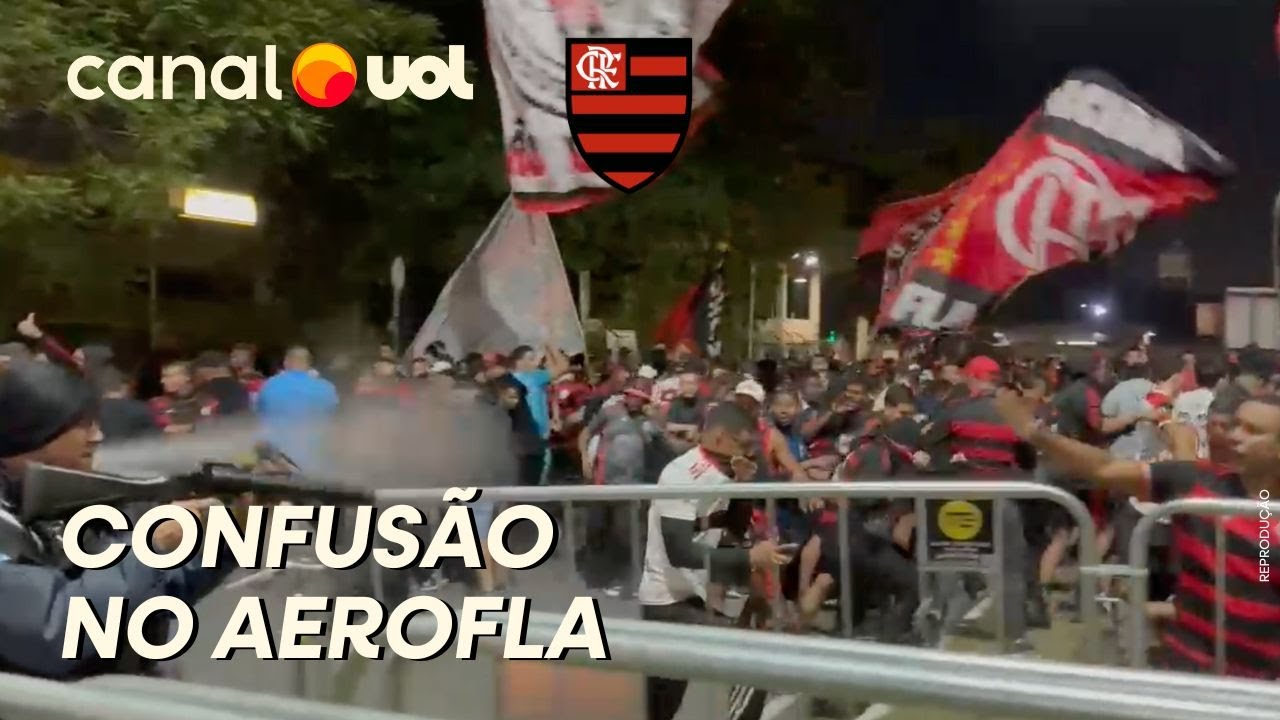 AEROFLA: VEJA O MOMENTO EM QUE COMEÇA CONFUSÃO ENTRE POLICIAIS E TORCEDORES NO EMBARQUE DO FLAMENGO