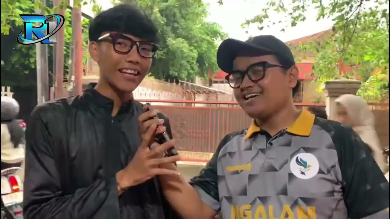 R-One News - Suasana menjelang berbuka di taman kuliner UNY