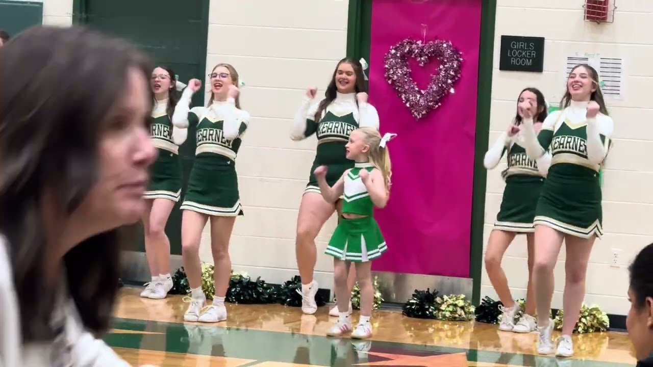 Fayette and Leonella cheer 2/3/26
